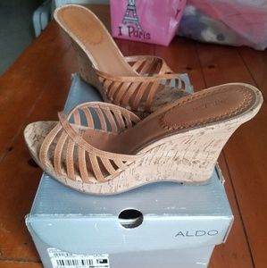 Aldo wedges